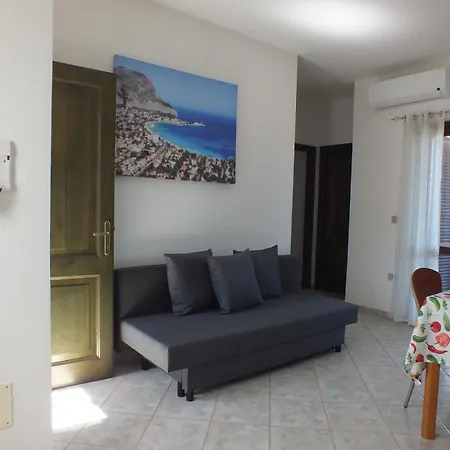 Casa Gemuetliche Zentral Doch Ruhig Gelegen 1km Vom Apartment