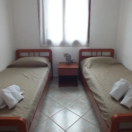 Апартаменты Casa Gemuetliche Zentral Doch Ruhig Gelegen 1km Vom *